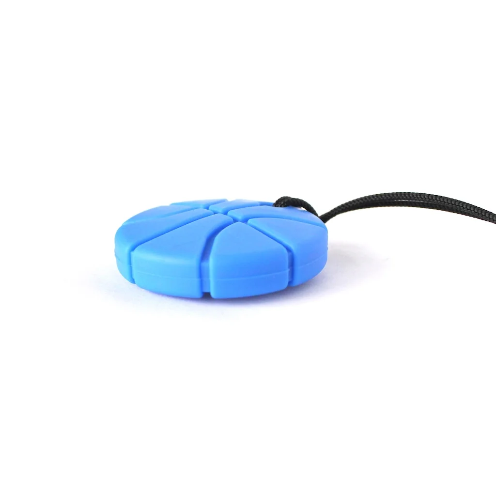 ARK Basketball Chew Necklace panoramica livelli di durezza standard XT XXT affiancati con codifica colori