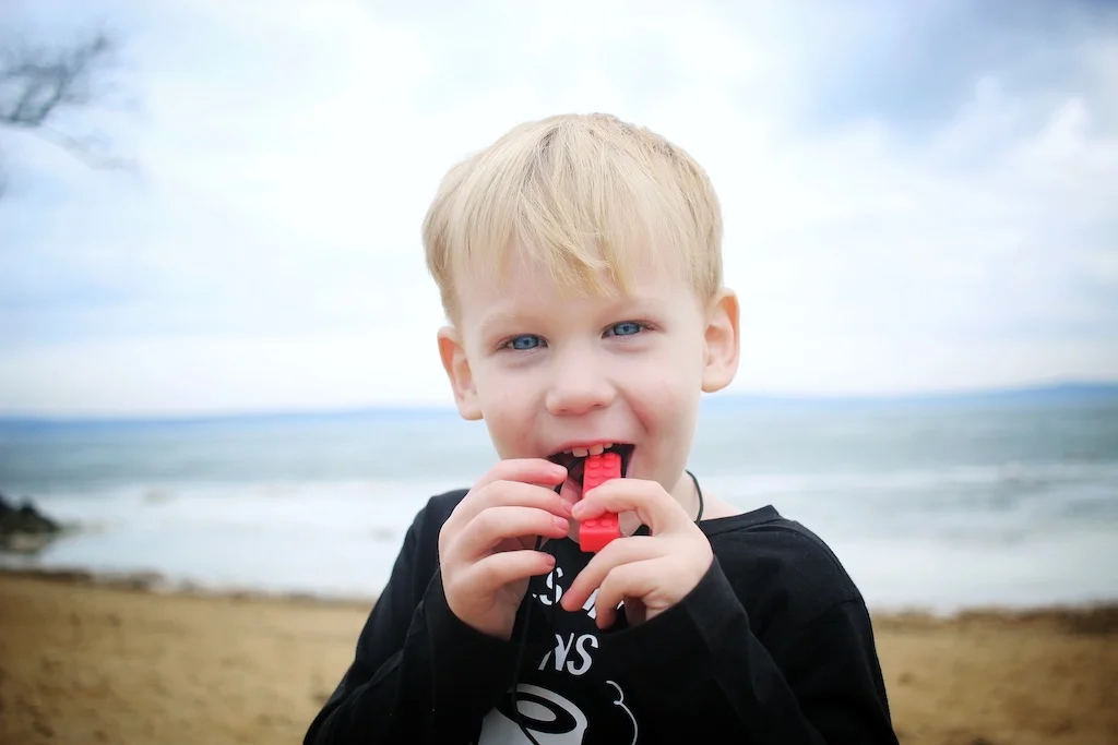 Logicana-ARK's Brick Stick® Textured Chew Necklace-chew necklace-nail biting-pencil chewing-oral fidget